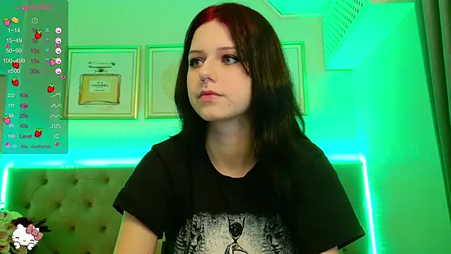 Snapshot of WendyMey chatting on 8, 11, 2025 WendyMey online show from 8, 11, 2025