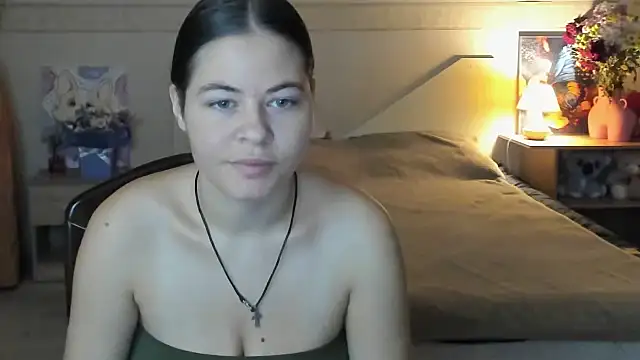 NicoleCollys online show from 1, 10, 2025