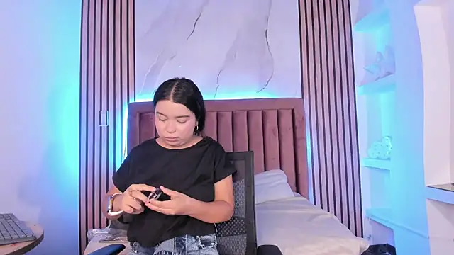 LunaWiill  online show from 24, 9, 2025