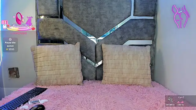 Snapshot of Flufi_740 chatting on 3, 11, 2025 Flufi 740 online show from 3, 11, 2025