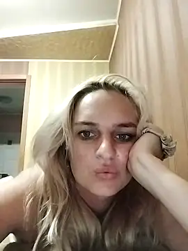 Snapshot of Tatka95 chatting on 19, 9, 2025 Tatka95 online show from 19, 9, 2025