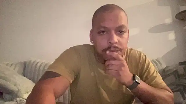 Snapshot of caramelizedzeus chatting on 11, 11, 2025 caramelizedzeus online show from 11, 11, 2025