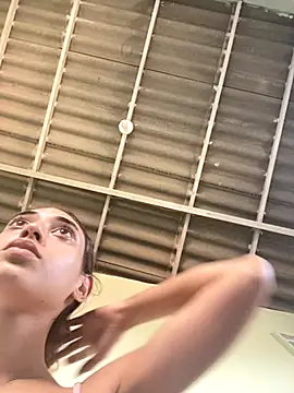 loirinhaaa online show from 9, 10, 2025