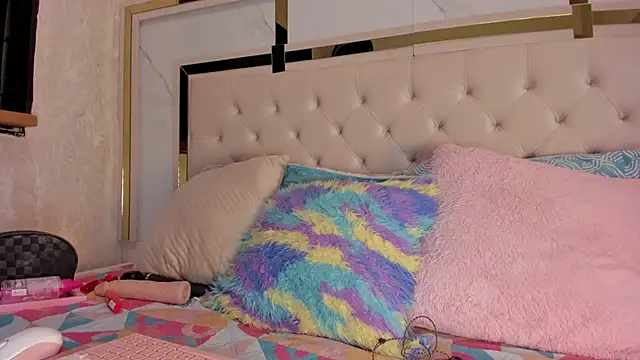 mia vy online show from 18, 1, 2026