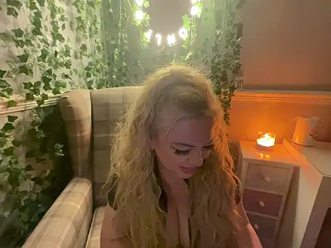 BonnyDesire online show from 14, 10, 2025