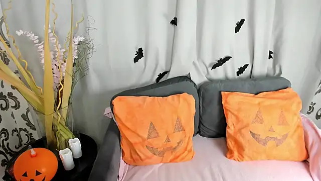  Velvet peach  online show from 31, 10, 2025