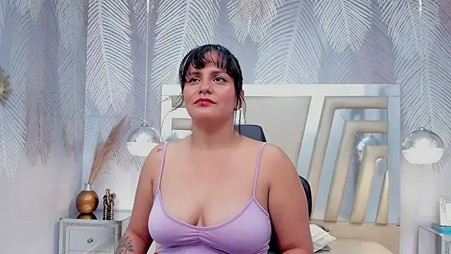 NattCurvy online show from 18, 9, 2025
