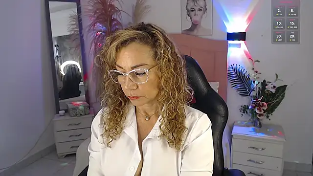 Jademommy  online show from 16, 12, 2025