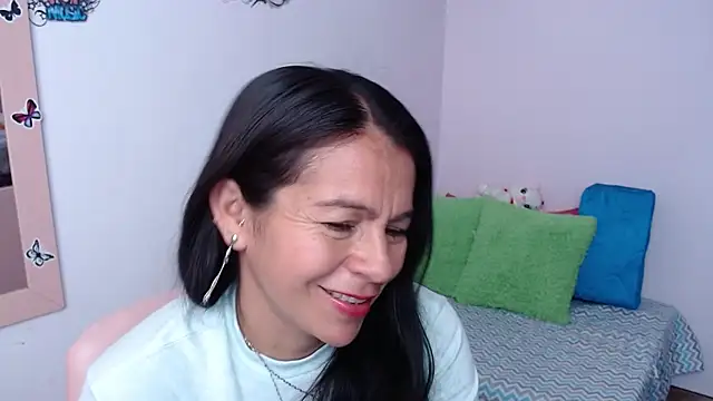 camilavargas  online show from 24, 2, 2026