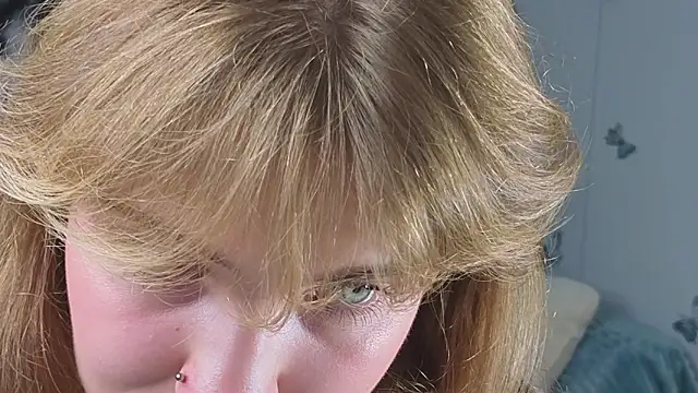 Snapshot of pienaple chatting on 25, 9, 2025 pienaple online show from 25, 9, 2025