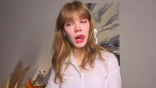 Snapshot of pienaple chatting on 9, 11, 2025 pienaple online show from 9, 11, 2025