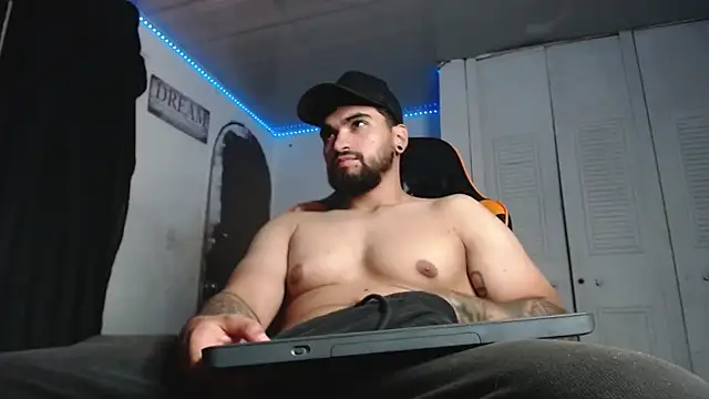 Chrys harris77 online show from 8, 10, 2025