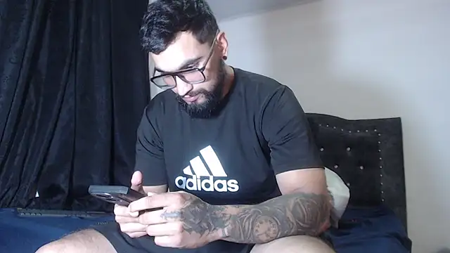 Chrys harris77 online show from 19, 3, 2026