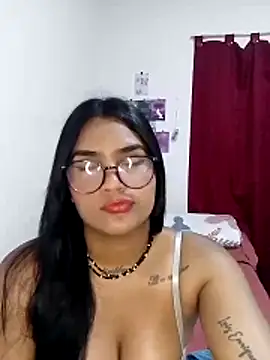 Renata Zoe online show from 28, 10, 2025