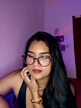 Renata Zoe online show from 15, 11, 2025