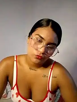 Renata Zoe online show from 1, 2, 2026