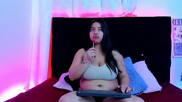 queen salomme online show from 3, 11, 2025