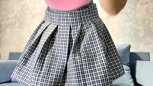 SetsukoBuddemeyer online show from 31, 10, 2025