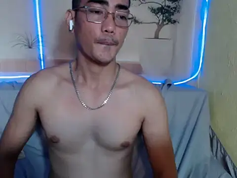 Snapshot of Heaven_steven chatting on 18, 3, 2026 Heaven steven online show from 18, 3, 2026