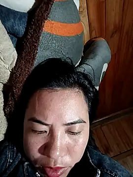 Snapshot of tulipsexy chatting on 21, 10, 2025 tulipsexy online show from 21, 10, 2025