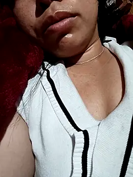 Snapshot of tulipsexy chatting on 26, 10, 2025 tulipsexy online show from 26, 10, 2025