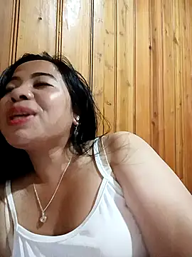 Snapshot of tulipsexy chatting on 7, 11, 2025 tulipsexy online show from 7, 11, 2025