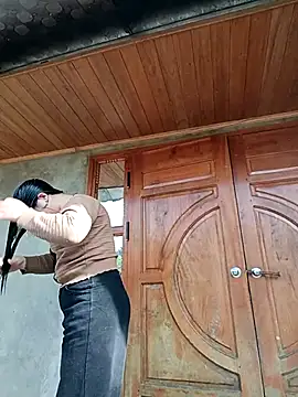 Snapshot of tulipsexy chatting on 14, 11, 2025 tulipsexy online show from 14, 11, 2025