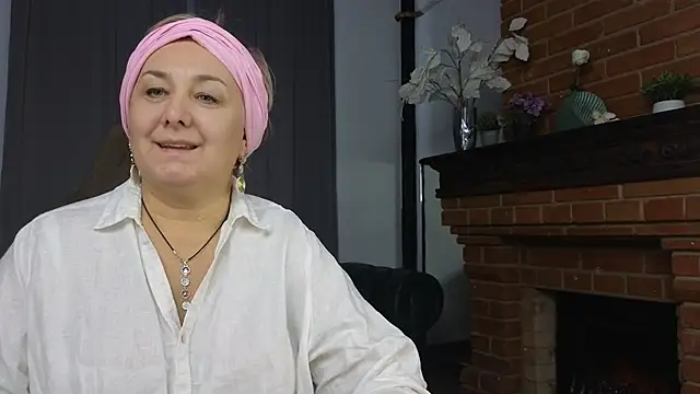 Marta Wils online show from 14, 10, 2025