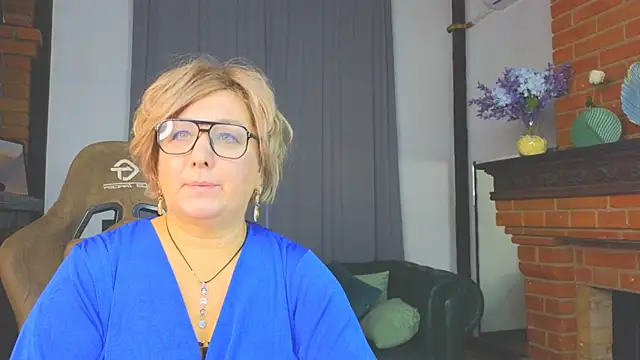 Marta Wils online show from 18, 11, 2025