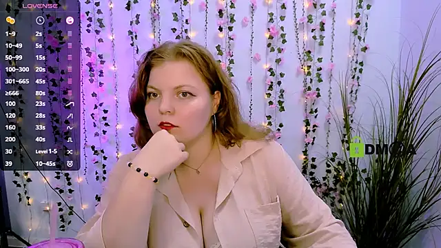 Snapshot of renesmee_sunset chatting on 20, 9, 2025 renesmee sunset online show from 20, 9, 2025