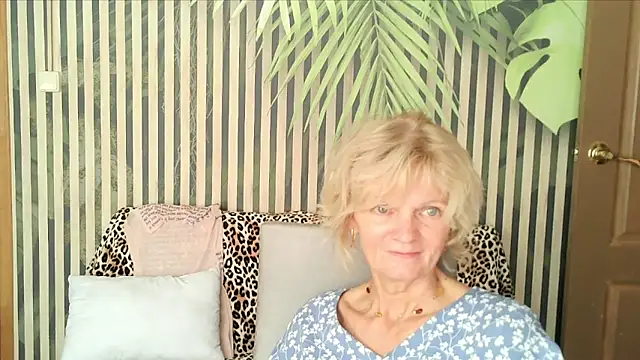 Snapshot of Zoe_Steell chatting on 23, 9, 2025 Zoe Steell online show from 23, 9, 2025