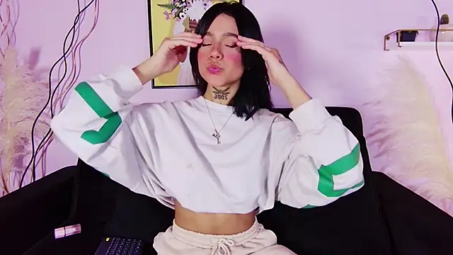 AriaLoren online show from 23, 9, 2025