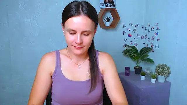 Snapshot of EvelinaMiss_ chatting on 5, 10, 2025 EvelinaMiss online show from 5, 10, 2025