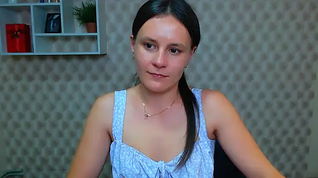 Snapshot of EvelinaMiss_ chatting on 15, 10, 2025 EvelinaMiss online show from 15, 10, 2025