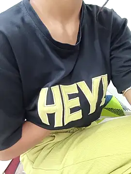 sassyishhu76 online show from 22, 2, 2026