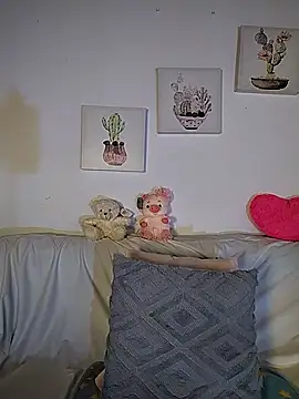 Snapshot of Suzanelee1 chatting on 1, 11, 2025 Suzanelee1 online show from 1, 11, 2025