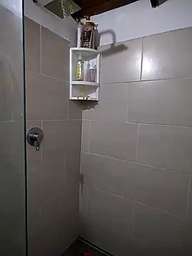 Snapshot of Suzanelee1 chatting on 11, 11, 2025 Suzanelee1 online show from 11, 11, 2025