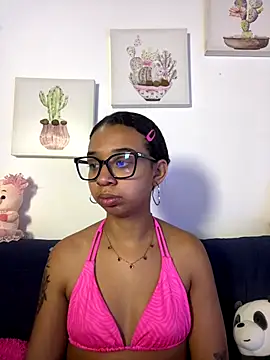 Suzanelee1 online show from 7, 1, 2026