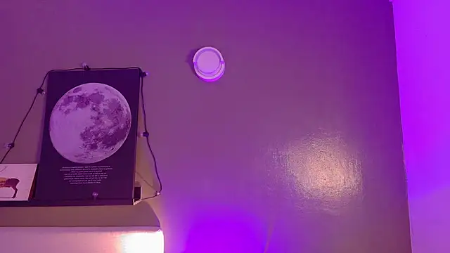 KeendraFox  online show from 14, 11, 2025