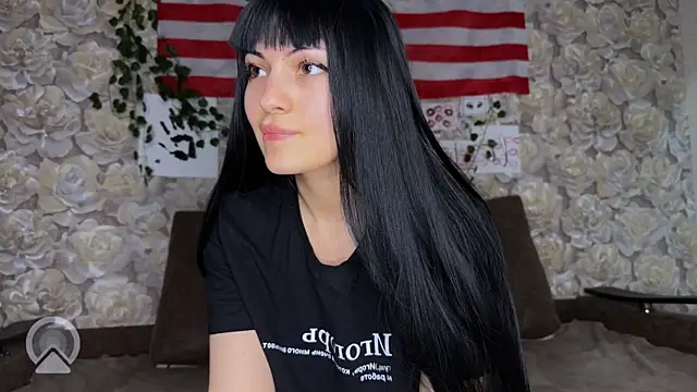 sweeet strawberies online show from 19, 10, 2025