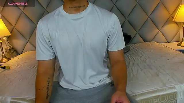 Clement Reyes online show from 3, 2, 2026