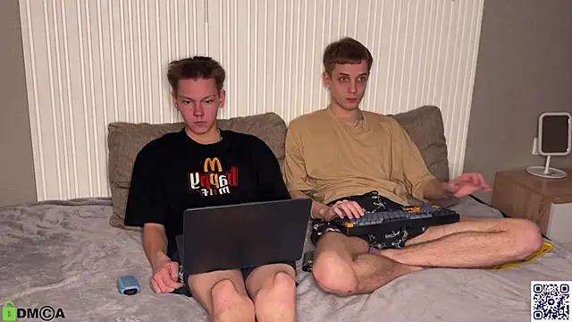 Snapshot of Eaton_ chatting on 18, 10, 2025 Eaton online show from 18, 10, 2025