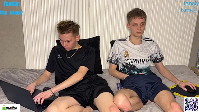 Snapshot of Eaton_ chatting on 28, 11, 2025 Eaton online show from 28, 11, 2025