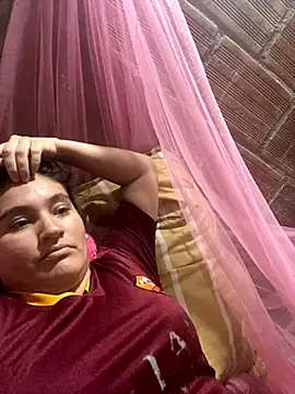 Snapshot of lunasexyhot18 chatting on 6, 11, 2025 lunasexyhot18 online show from 6, 11, 2025