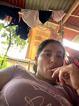 Snapshot of lunasexyhot18 chatting on 7, 11, 2025 lunasexyhot18 online show from 7, 11, 2025