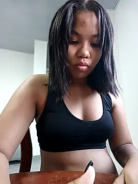 Snapshot of little_onixx chatting on 15, 2, 2026 little onixx online show from 15, 2, 2026