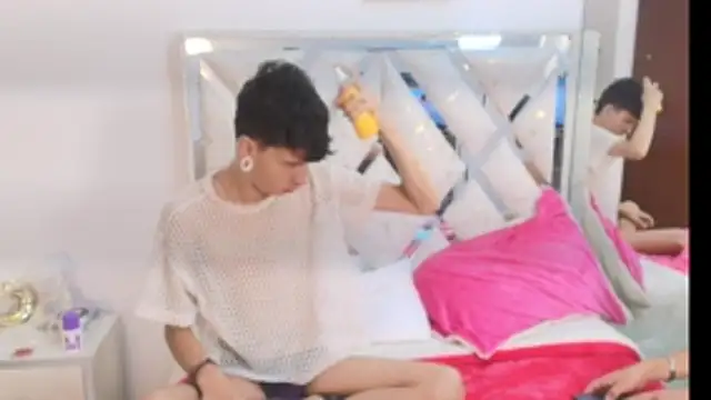 DemianSalvatore online show from 28, 10, 2025