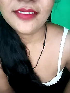 Cute girl011 online show from 25, 9, 2025