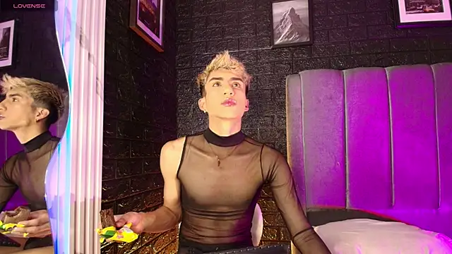 Erick Velveth online show from 2, 11, 2025