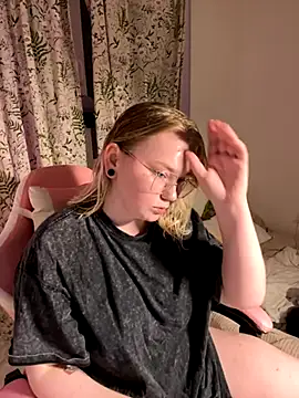 lame cat online show from 10, 11, 2025